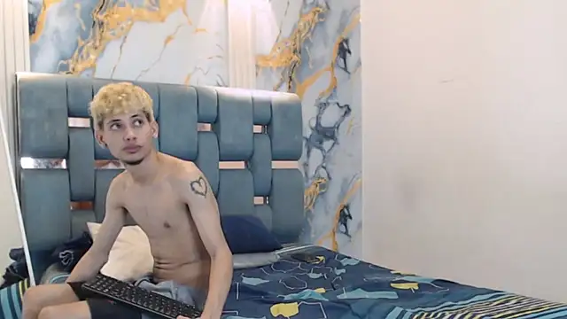 YOUNG_BOYS_HELL Live XXX-Chat