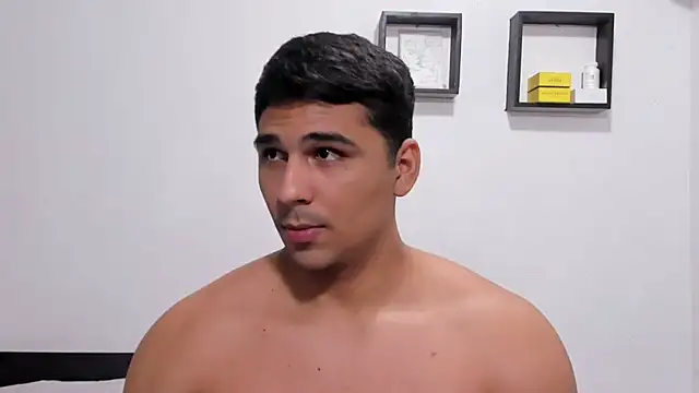 Czat XXX na żywo – Thiago_bel