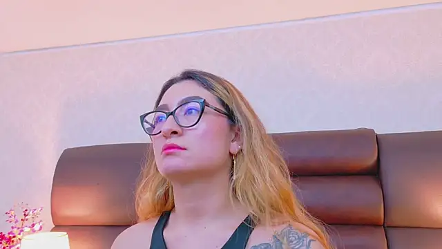 LiahRose_'s Live XXX Chat