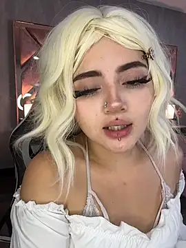 Chat XXX ao vivo de lya_nekko_