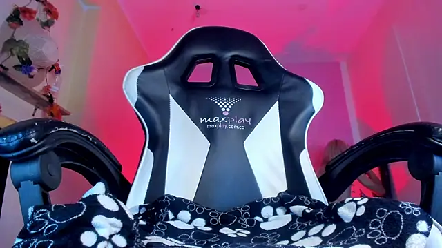 Katy_bratz_ live XXX chat