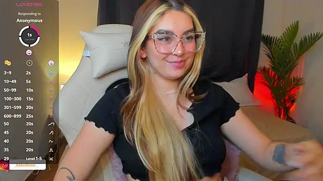 dakottaa_'s Webcam Show