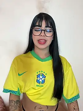 -Brittanny XXX чат на живо