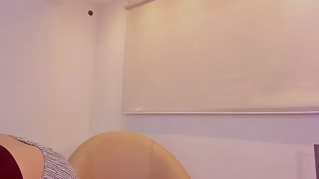 XXX chat uživo modela ameliiaa_smith