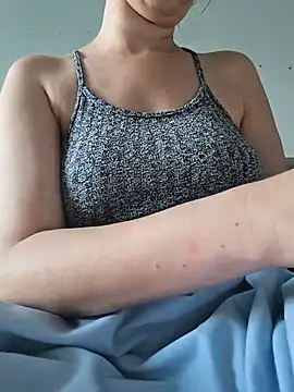 priska-lova live XXX chat