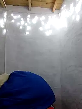 hotdereck001 live XXX chat