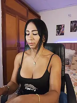 charlotte_bayron02's Live XXX Chat