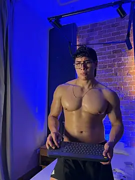GrayAndrews Chat XXX live