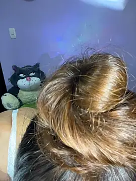 Chat +18 de Salo_333_ ao vivo