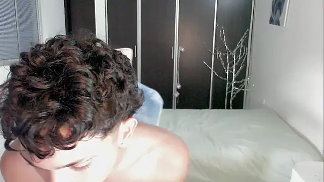 2c_Bby live XXX chat