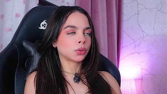 Онлайн чат XXX BambiRoses
