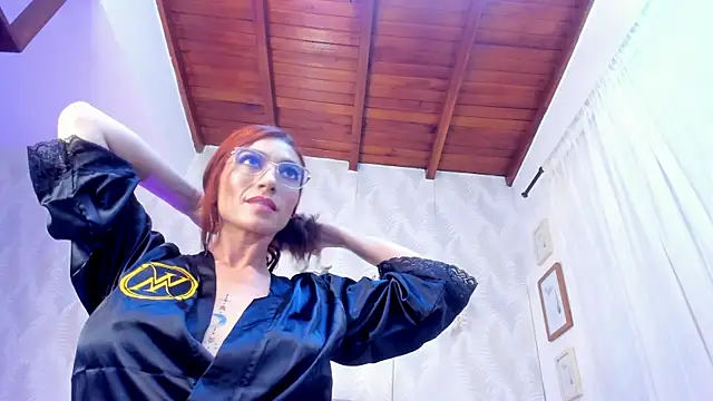 Chat XXX en directo de Isisjames
