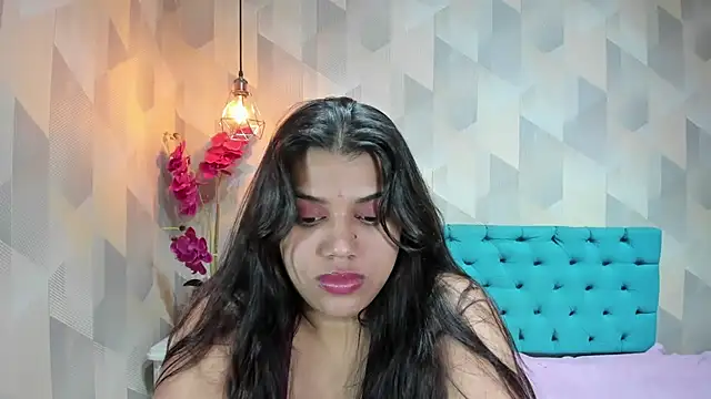 LindaBreeS' Live XXX Chat