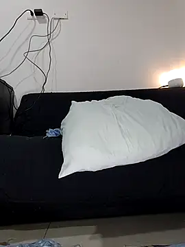 estrella_tasty 现场XXX聊天