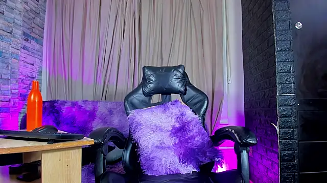 Diva_kmcc's Live XXX Chat