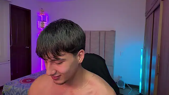 CHRIS_MORGAN1 Live XXX Chat