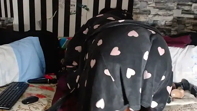 BigHotMatureXx Live XXX Chat