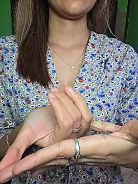 Isha_Sax Live XXX-chat