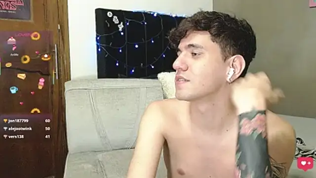 Chat XXX ao vivo de Matteo12_
