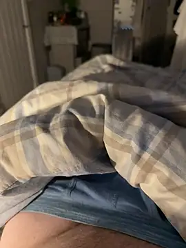 slavebitch228 Webcamshow