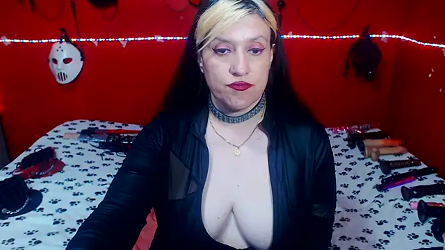 MATURE_Randy live XXX chat