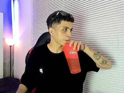 Show Webcam de cameron_lux77