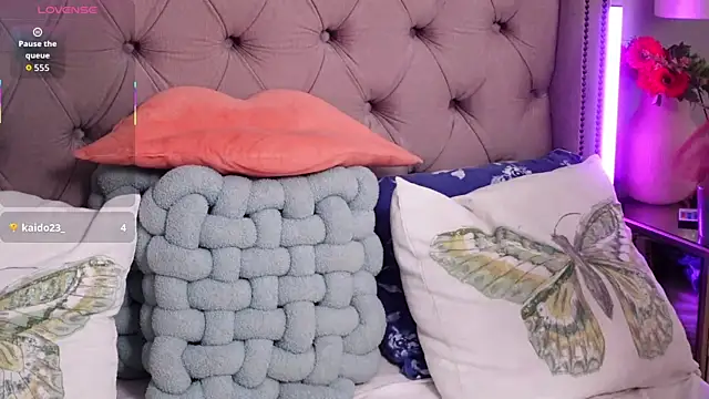 XXX chat uživo modela JenniferLovve