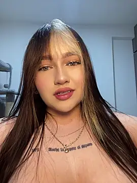Daniela_ruizz 即時 XXX 聊天