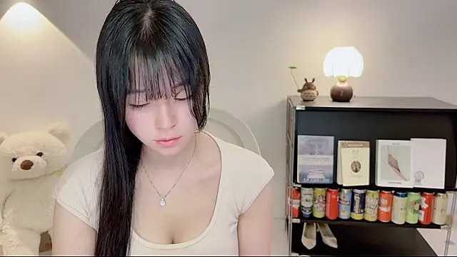 Onechestnut's Live XXX Chat