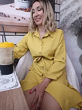 دردشة _AliceWine_ الجنسية المباشرة