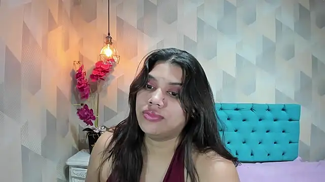 LindaBreeS' Live XXX Chat