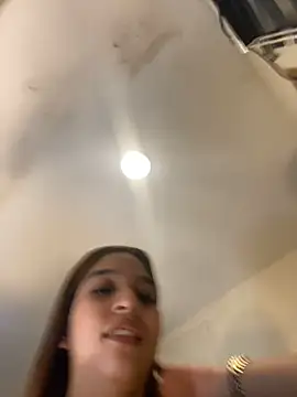 hugecock_cali Adlı Modelin Canlı XXX Sohbeti