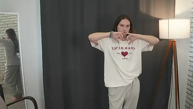 צ'אט XXX בשידור חי של WillowLaigle
