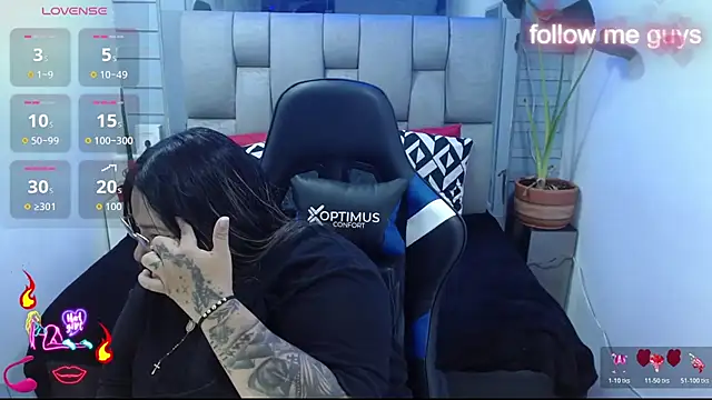 Živý XXX chat evelin_zaens