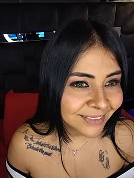 Aniajoness_ Chat XXX in diretta
