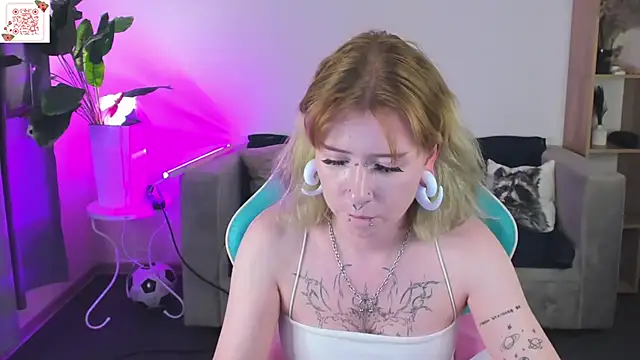 XXX chat uživo modela Elira_Vane