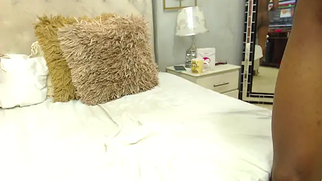Chat XXX en directo de KeslySmith