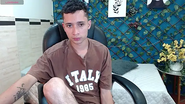 دردشة LucassSmith11 الجنسية المباشرة