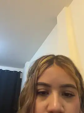 Chat +18 de M1la_18 ao vivo