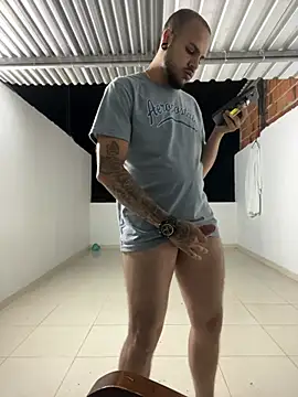XXX chat uživo modela ladyandnico