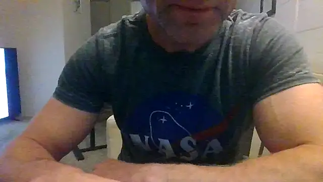HotStraightDude Live XXX Chat