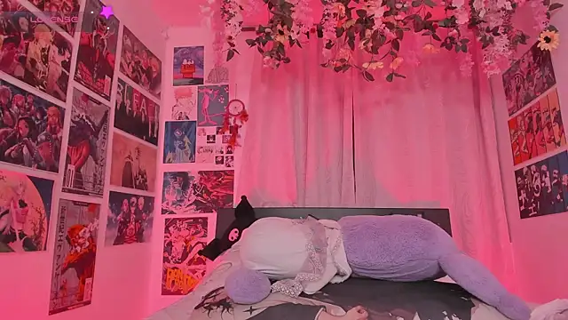 MissCurvyTop Live XXX-Chat