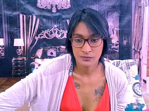 IndianRebel4u2Luv's Live XXX Chat