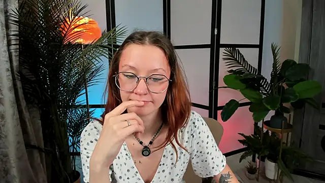 AmelieViolet 现场XXX聊天
