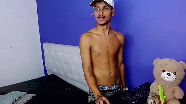 Chatroom XXX en direct de Angel_foxc13