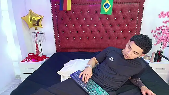 دردشة Jaden_and_sofia الجنسية المباشرة