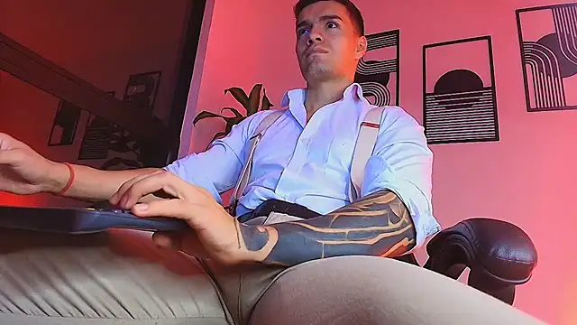 ALPHA_DOMINUS_ Adlı Modelin Canlı XXX Sohbeti