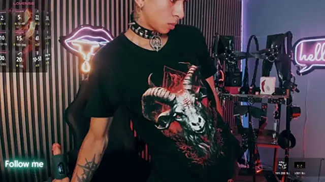 XXX chat uživo modela Maximoking26