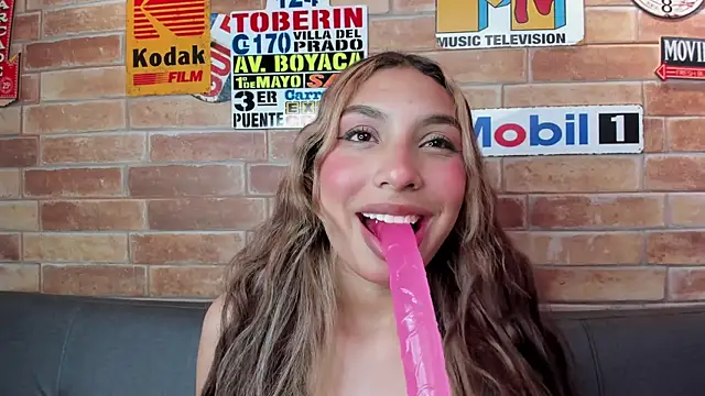 Show modela foxy_antonela na web-kameri
