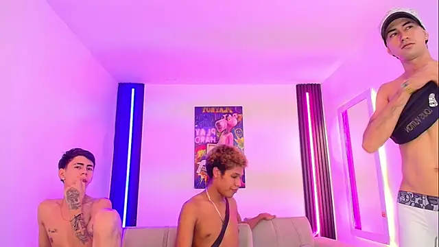 Chat +18 de PharaohHeat_ ao vivo